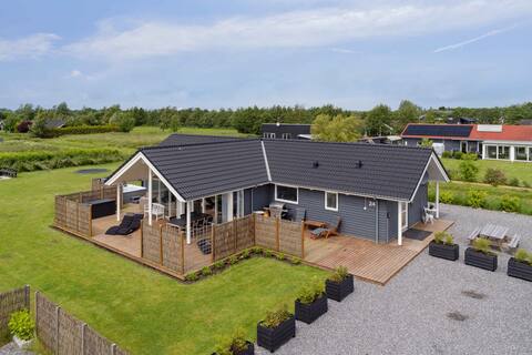 Charming holiday home with many activities