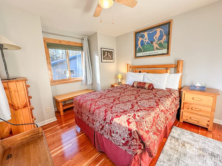 Charlie's Haven In Grand Marais, Minnesota - Grand Marais