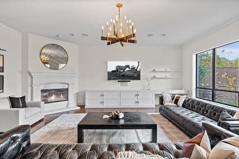 Successful Airbnb property: M streets home - 5br/4000sqft in Lower Greenville