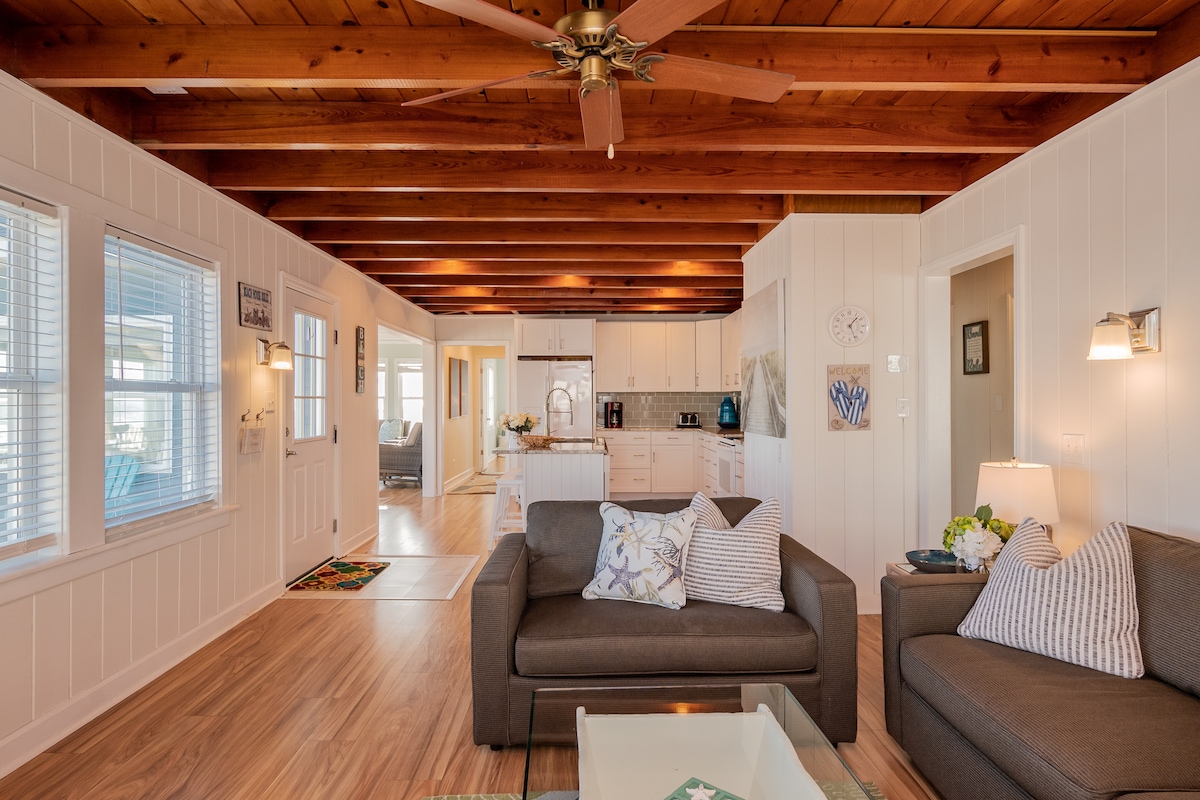 A Little Nauti: More Than Just a Little Nice – Photo 15