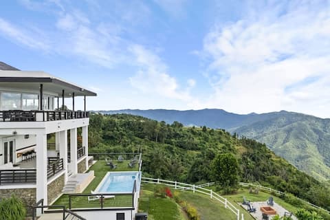 Hacienda Pura Vida | Mountain Paradise with Pool
