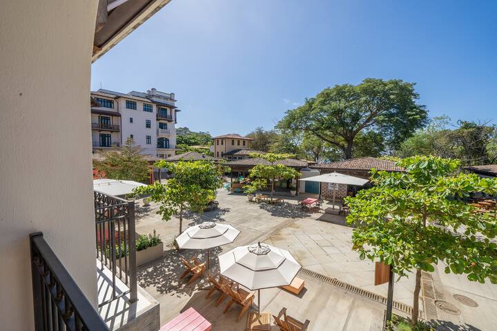 Beach Club Included | 1 min to beach | sleeps 5 |
