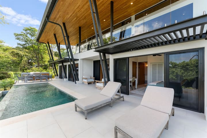 Modern Villa With Stunning Views Of Las Catalinas - Costa Rica