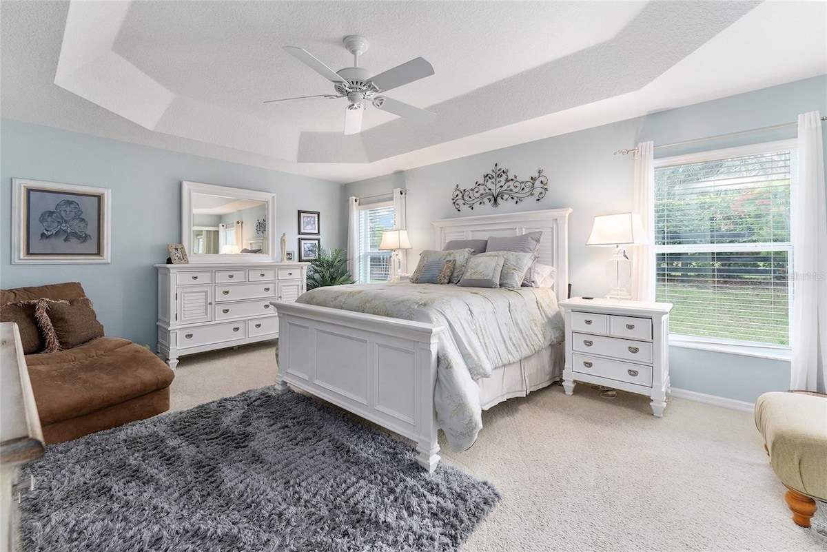 Главна спална соба со приватен влез во Ланаи - брачен кревет (широк 180-220 см)