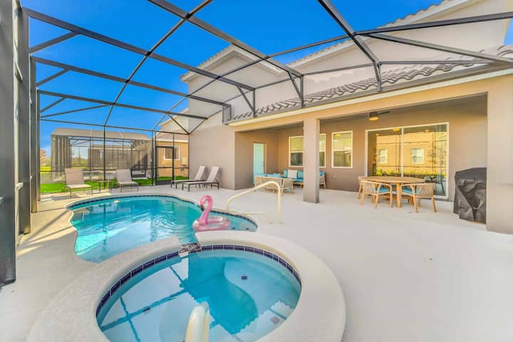 Resort Oasis W/ Game Room: 11 Mi To Disney! - Davenport, FL