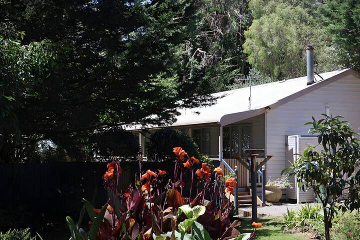 Badger Creek Hideaway gallery image 2