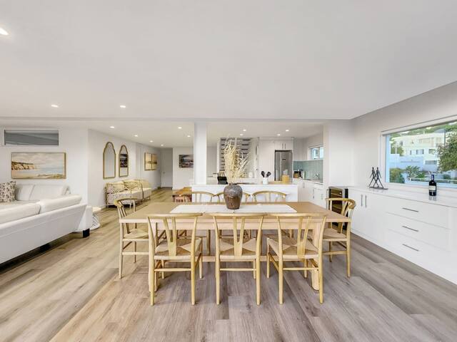 Majestic views Villa with parking & Backup power gallery image 4