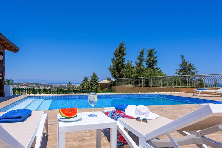 Aegean Blue Villa gallery image 3