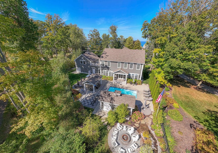 7 BR, Private Pool, Hot Tub, Fire Pit, Dogs, Games