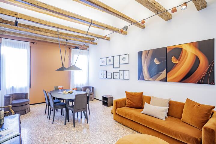 Palazzetto San Stin Renewed in 2024 gallery image 5