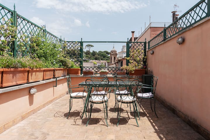 Terrazza di Flamy – WelcomeToRhome