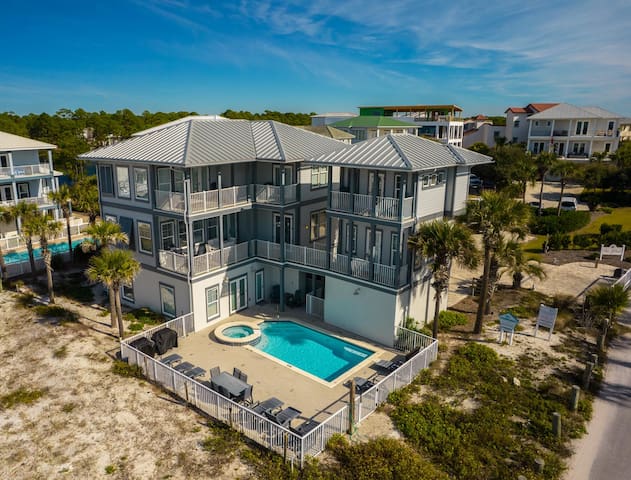 Modern Beach Vacation Rentals managed Airbnb listing 3
