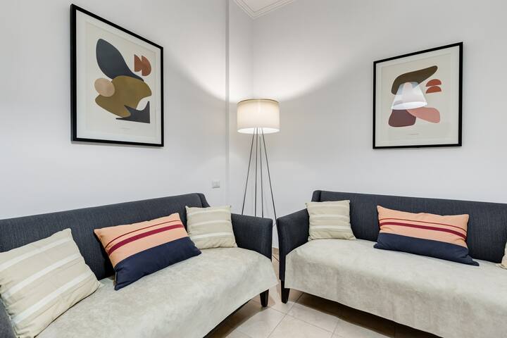 BMGA | Stunning 4 Bdr Apt Castel S. Angelo View gallery image 2