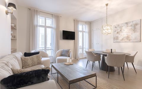 Luxury apartment, Meynadier - beautiful 2 br ap