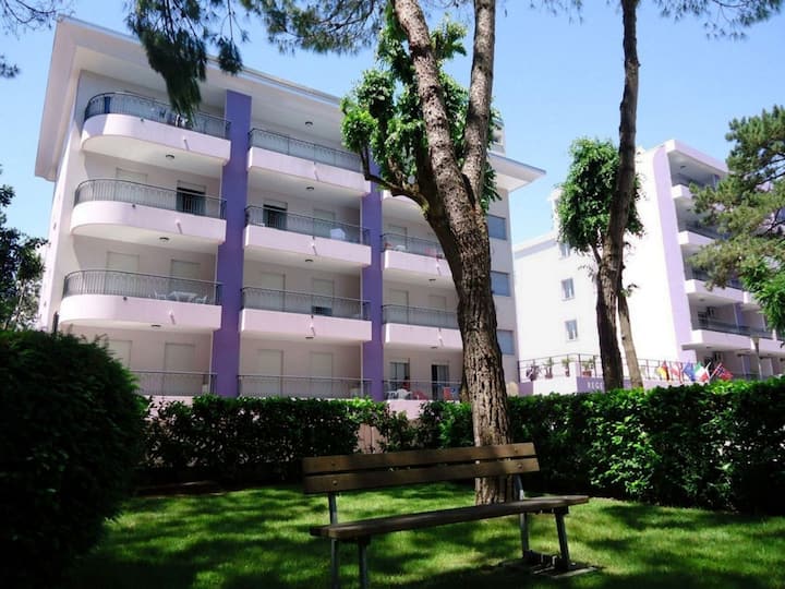 Confort Au Bord De La Piscine Dans Un Cadre Presti - Bibione