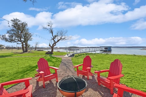 Life's A Hoot | Dock and Hot Tub! Close to Rocker