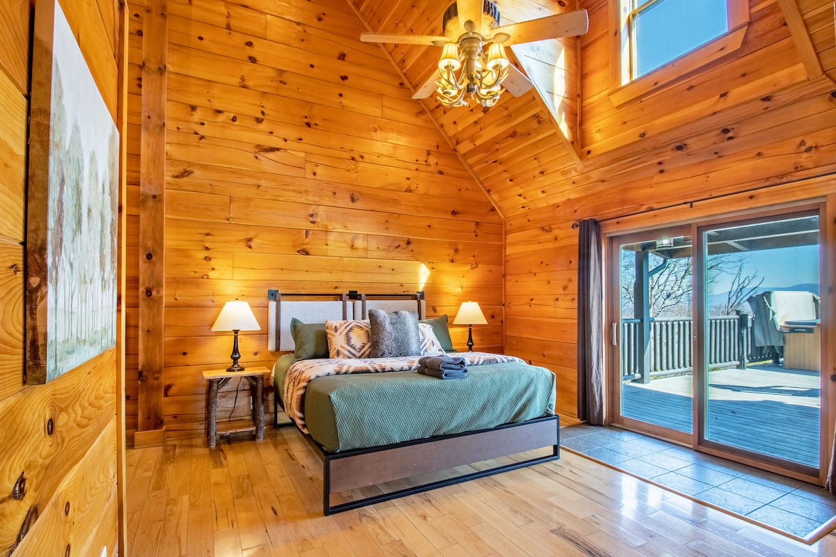 וחדרי שינה מרווחים עם מקום ל -24 אנשים!