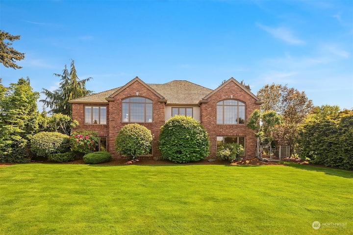 Private Beach | Sound & Mtn Views | 5BR