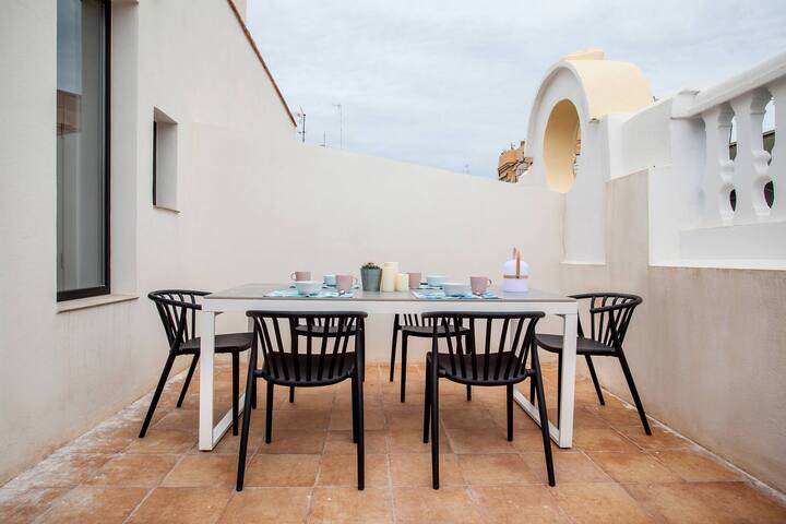 3bd Beautiful Penthouse with Terrace 3a gallery image 3