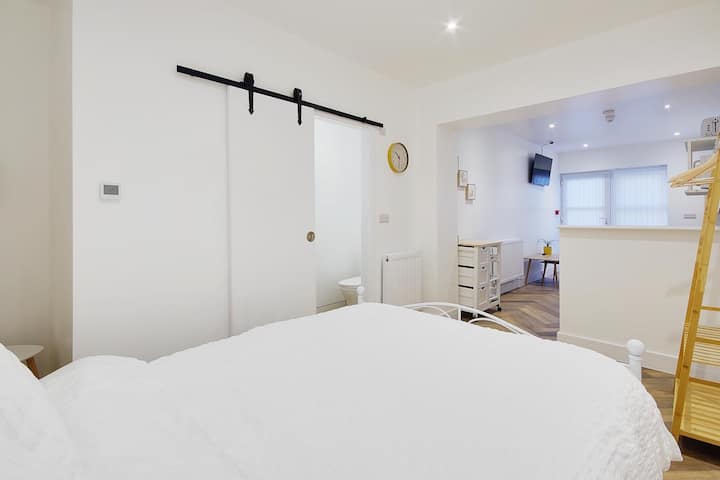Suite-de Luxe-salle De Bain Privée-vue Sur Jardin- - Bournemouth