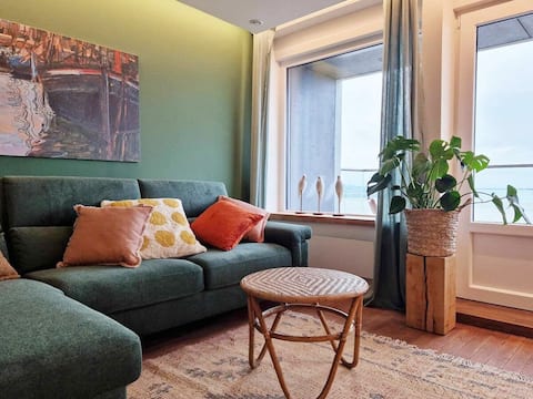 Successful Airbnb property: La Baraque de l 'Emperor in Boulogne Sur Mer