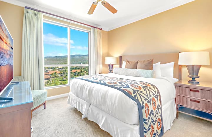 ห้องนอนสว่างไสวพร้อมวิวภูเขา เสน่ห์ริมชายฝั่ง และความหรูหราอันเงียบสงบ HKK-820