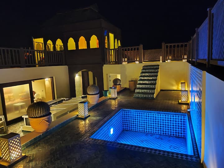 Magnifique Riad Rénové Du 18ème Siècle, Riad R213, - Essaouira