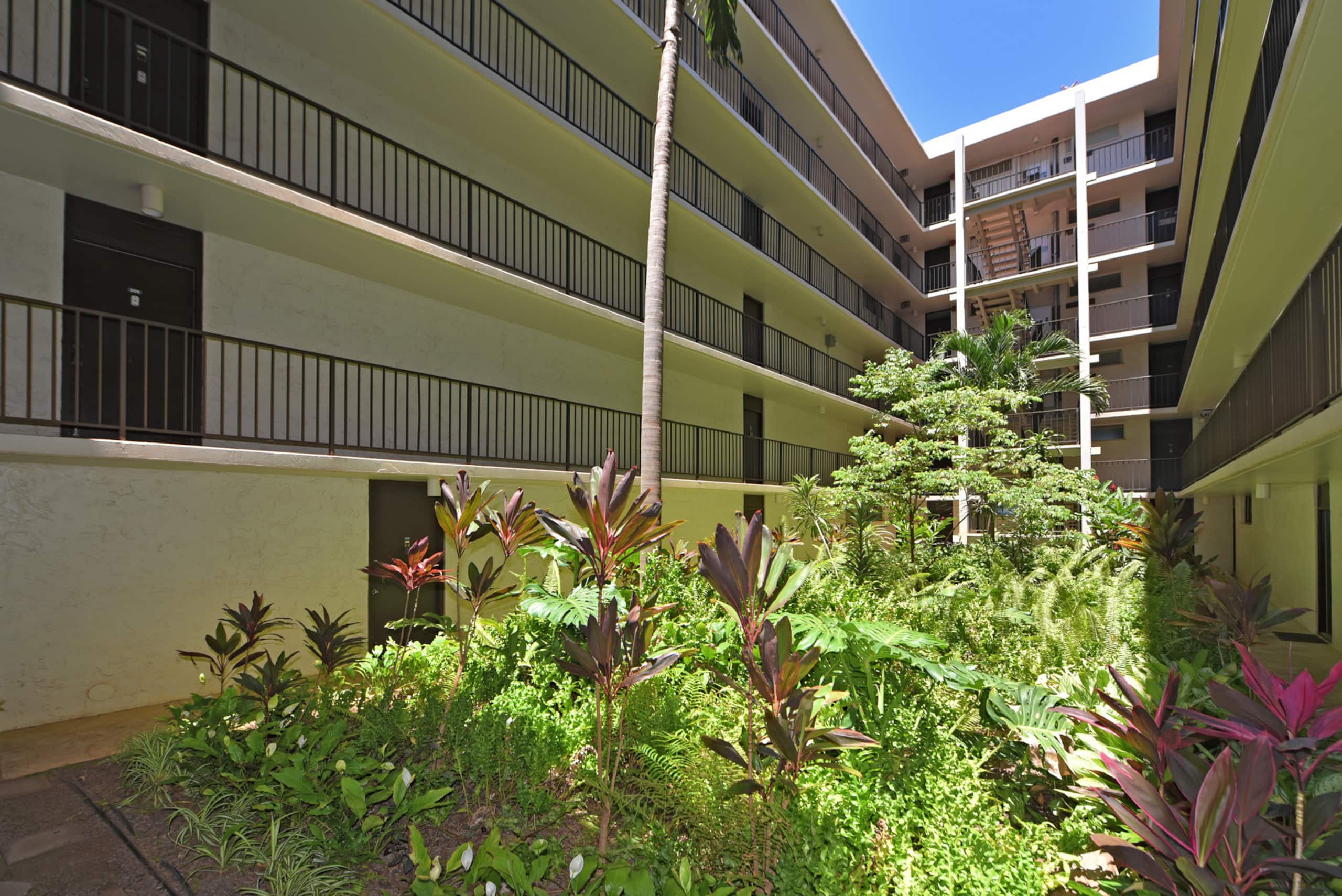 Condo in Kihei · ★4.73 · 1 bedroom · 2 beds · 1 private bath - Image 27