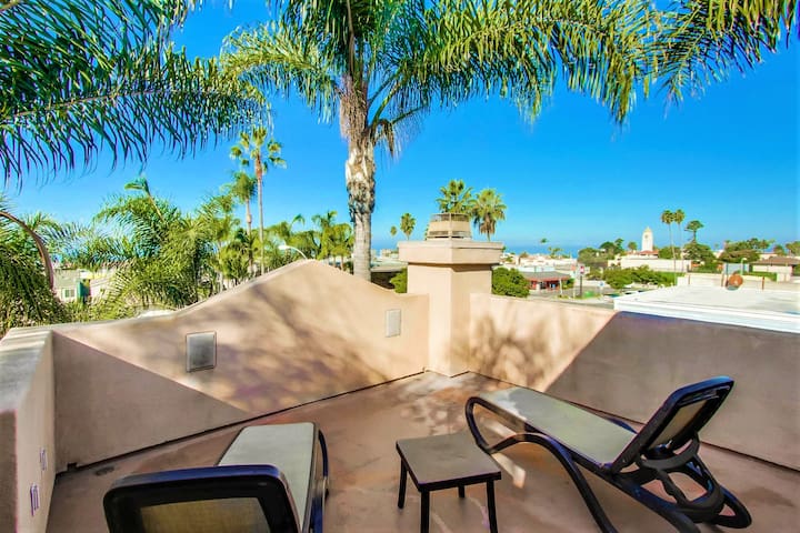 La Jolla Mar | 3BR Villa w/ Ocean Views in Village