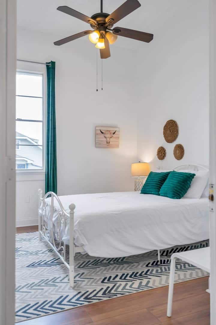 חדר שינה זוגי קווין סייז 2