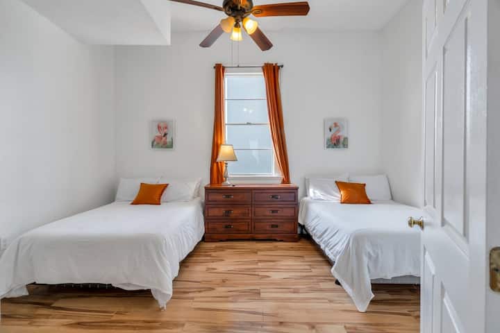 Dhoma e gjumit 2| Dy krevate dopio "queen"