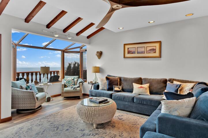 Ocean View Hamilton Cove Villa gallery image 2