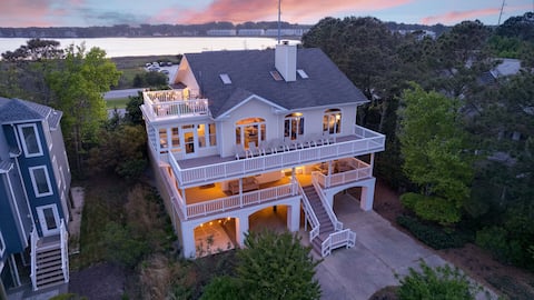 Bethany Beach Home w/ Beach Access + HOT TUB!