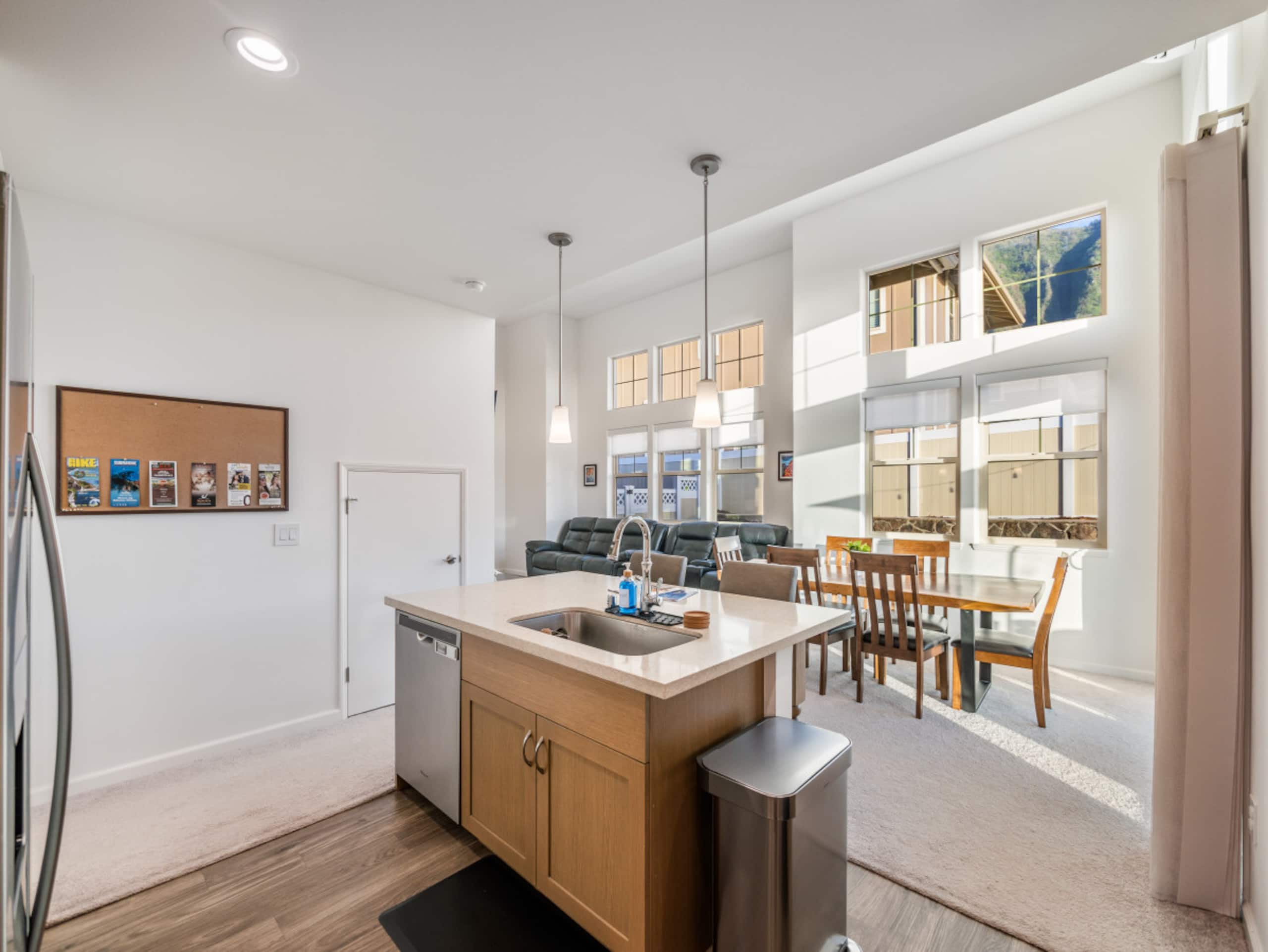 Home in Makaha Valley · ★4.98 · 3 bedrooms · 5 beds · 2.5 baths - Image 20