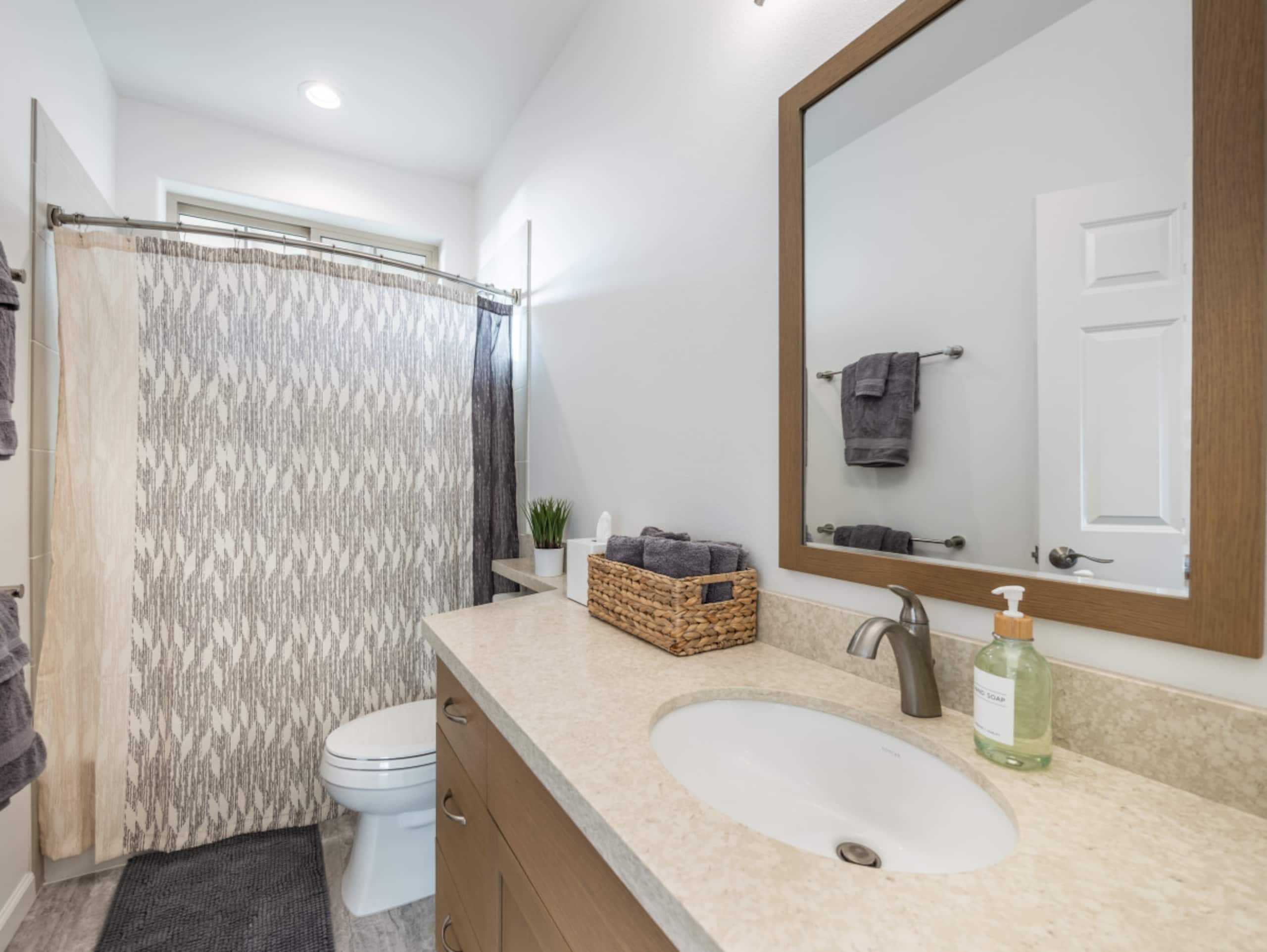 Home in Makaha Valley · ★4.98 · 3 bedrooms · 5 beds · 2.5 baths - Image 25