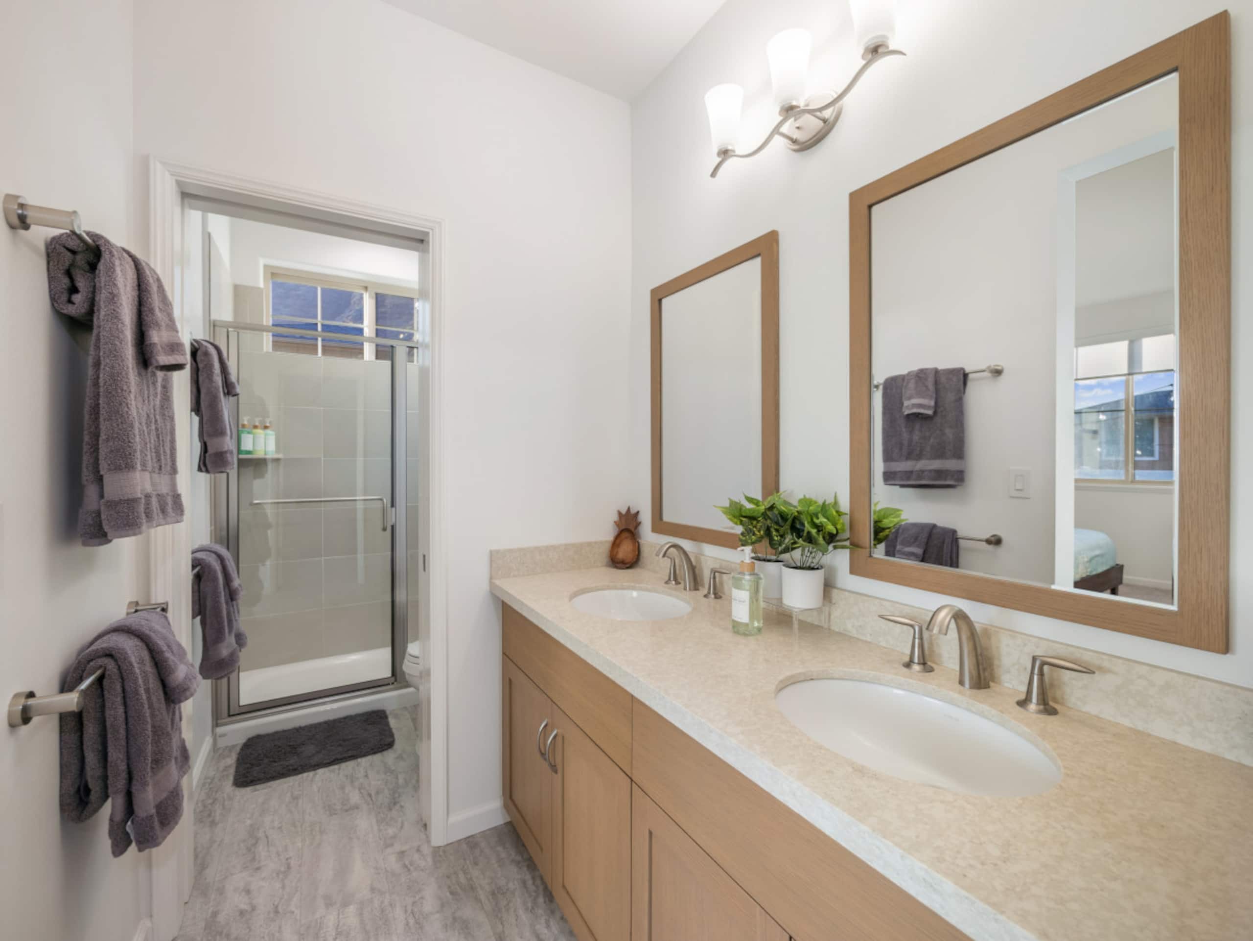 Home in Makaha Valley · ★4.98 · 3 bedrooms · 5 beds · 2.5 baths - Image 28