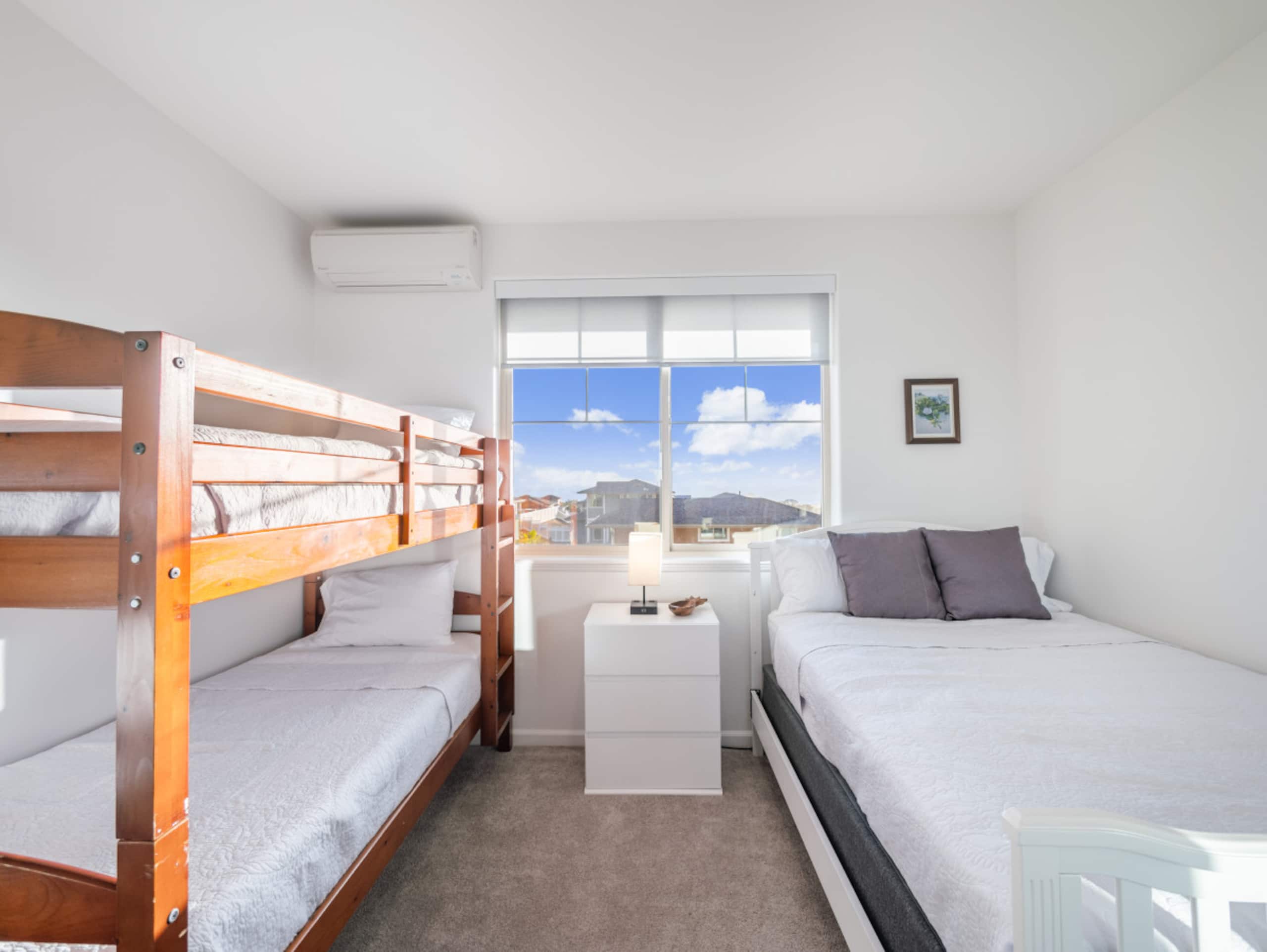 Home in Makaha Valley · ★4.98 · 3 bedrooms · 5 beds · 2.5 baths - Image 31