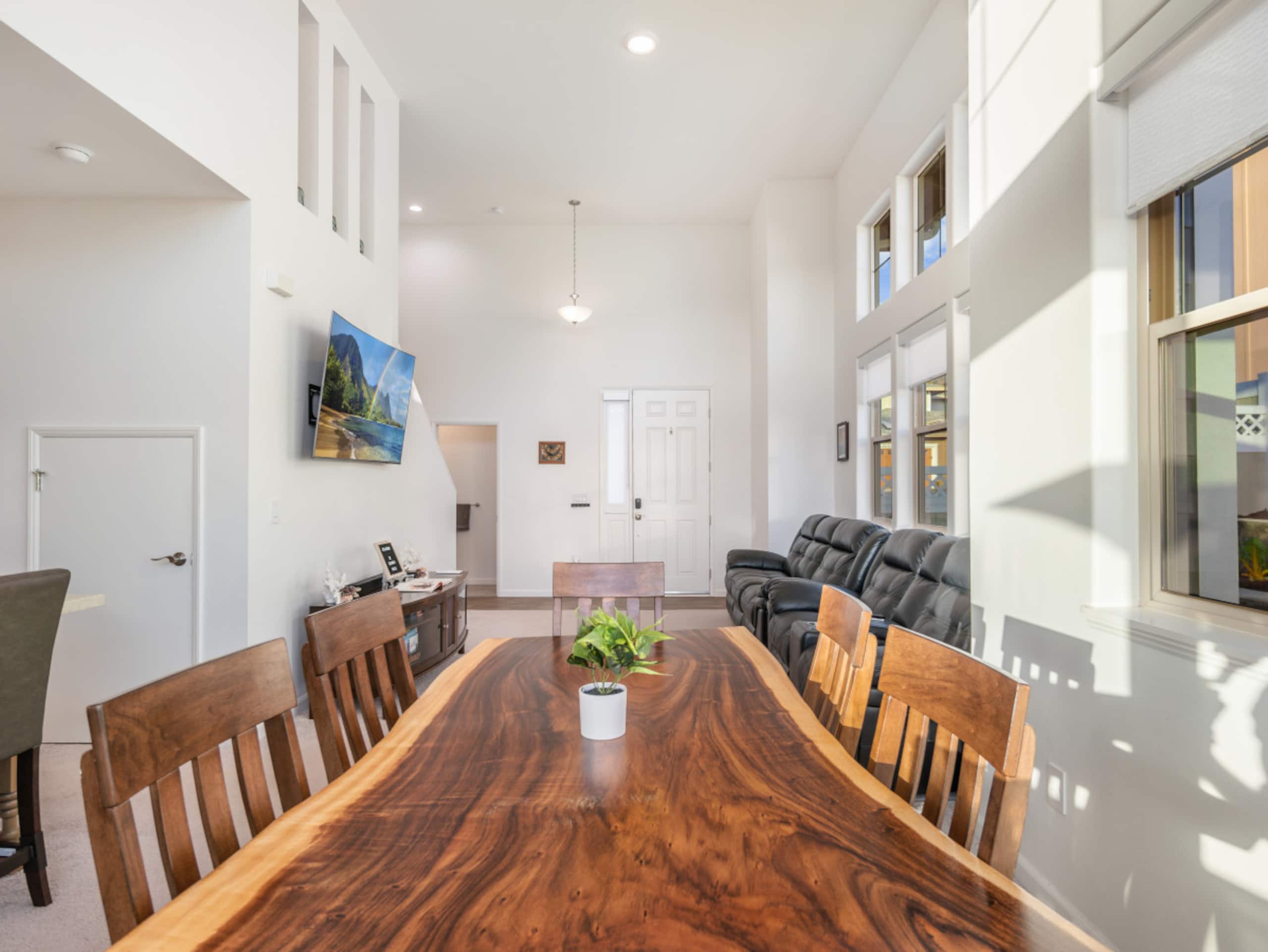 Home in Makaha Valley · ★4.98 · 3 bedrooms · 5 beds · 2.5 baths - Image 36