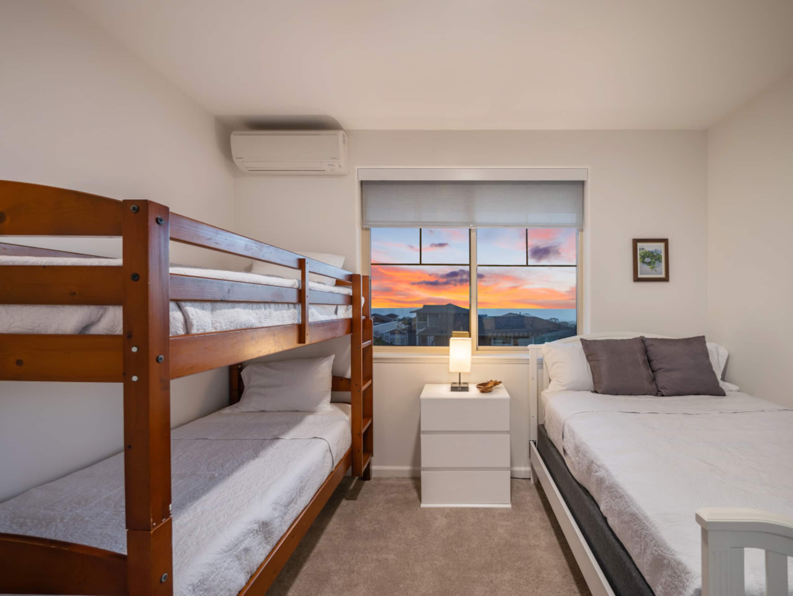 Home in Makaha Valley · ★4.98 · 3 bedrooms · 5 beds · 2.5 baths - Image 3