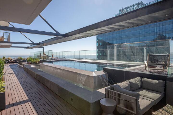 16 on Bree Unit 1713 gallery image 2