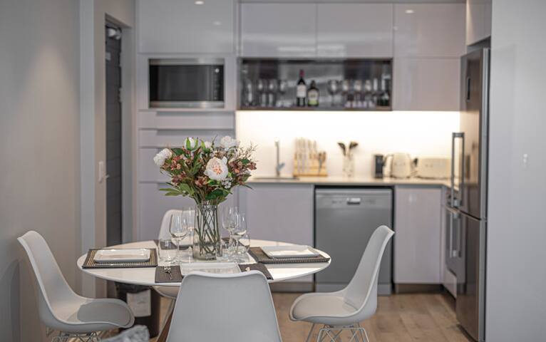 16 on Bree Unit 1713 gallery image 4