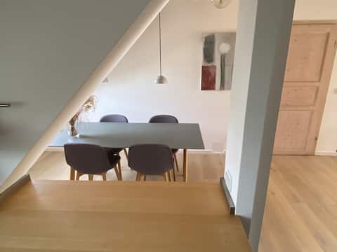 Successful Airbnb property: Bright | Top floor | Central | Quiet & spacious in St. Vinzenz