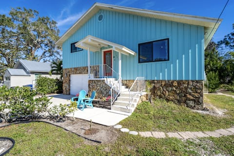 Nokomis Beach Getaway with Heated Pool
