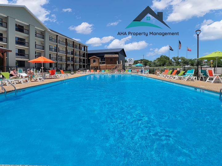 404 - Walk To Landing, Convention Center & Cox Med - Rockaway Beach, MO