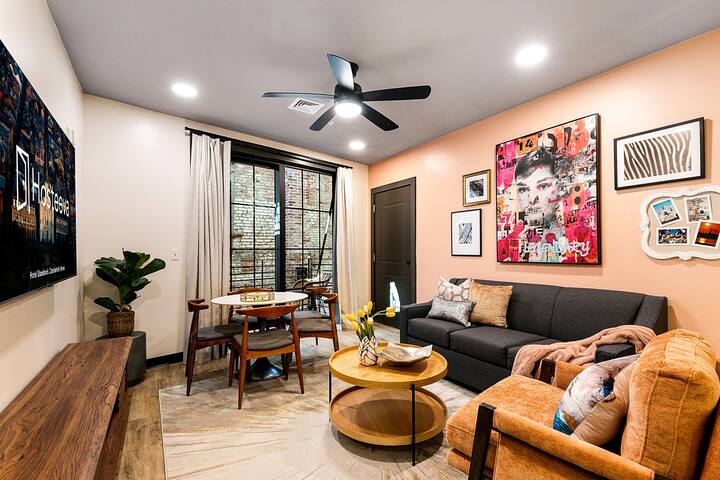 NOLA Serenade: 4BR City Symphony Condo