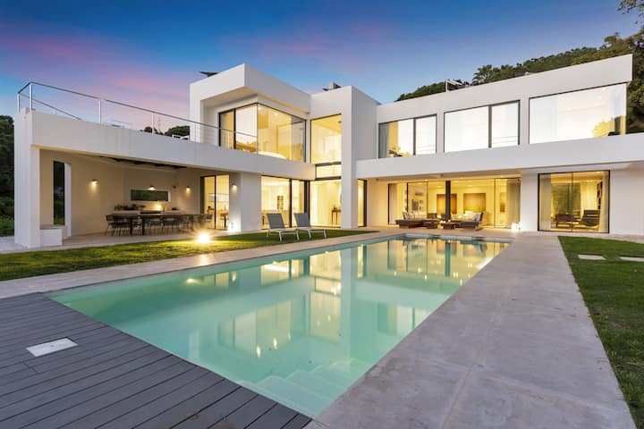 Villa Elviria - Modern Villa In Elviria! - Marbella