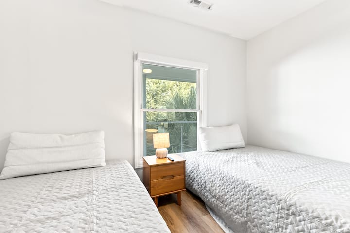 Moorings 510; Isle of Palms; Wild Dunes