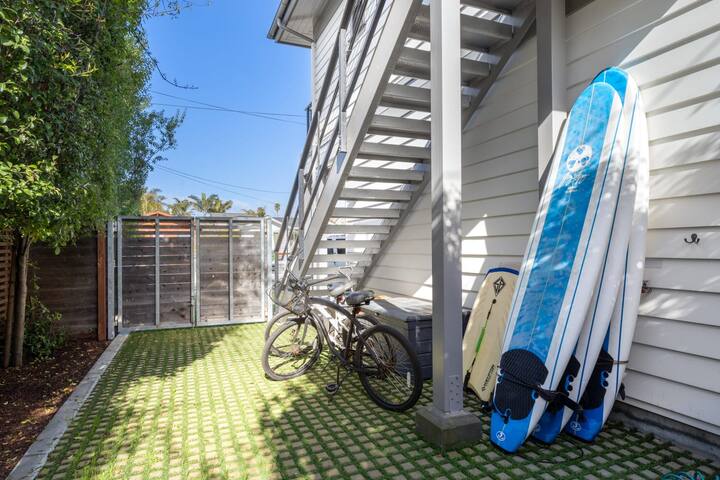 “Endless Summer” Home – stunning ocean views! gallery image 5