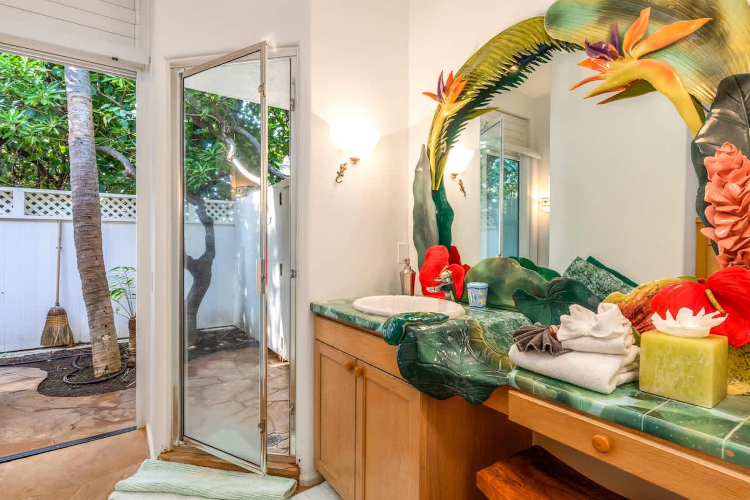 Home in Waimea · ★5.0 · 4 bedrooms · 5 beds · 4 baths - Image 12