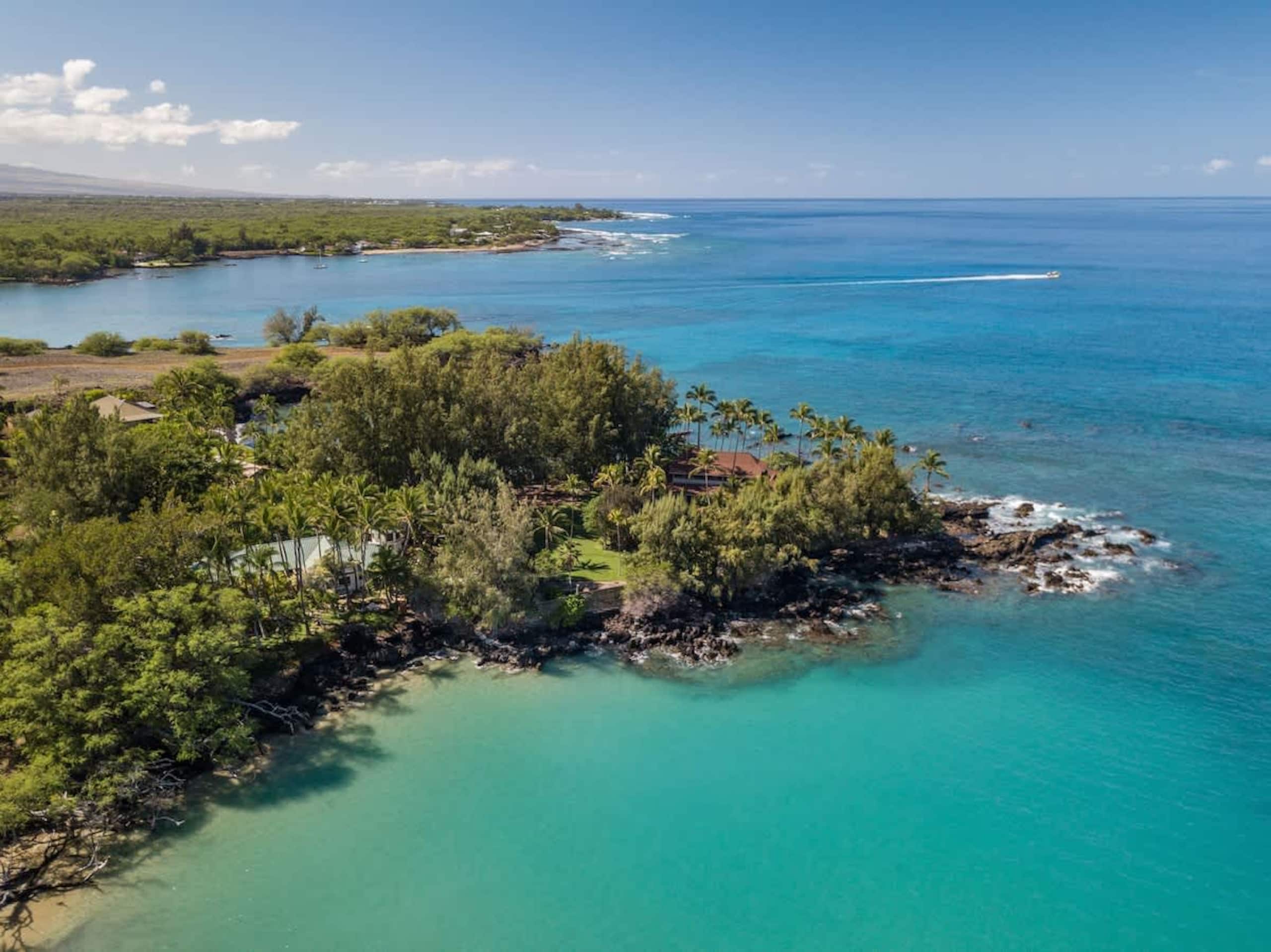 Home in Waimea · ★5.0 · 4 bedrooms · 5 beds · 4 baths - Image 45